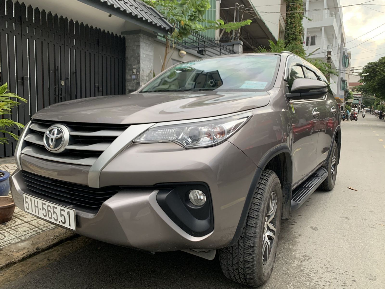 Chi Tiết Của Xe Toyota Fortuner 2019